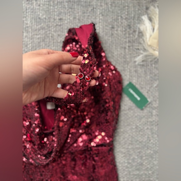 Brand New w/ Tag β Simons Burgundy Sequin Dress, Size M β Stunning Party Look! - Picture 5 of 10